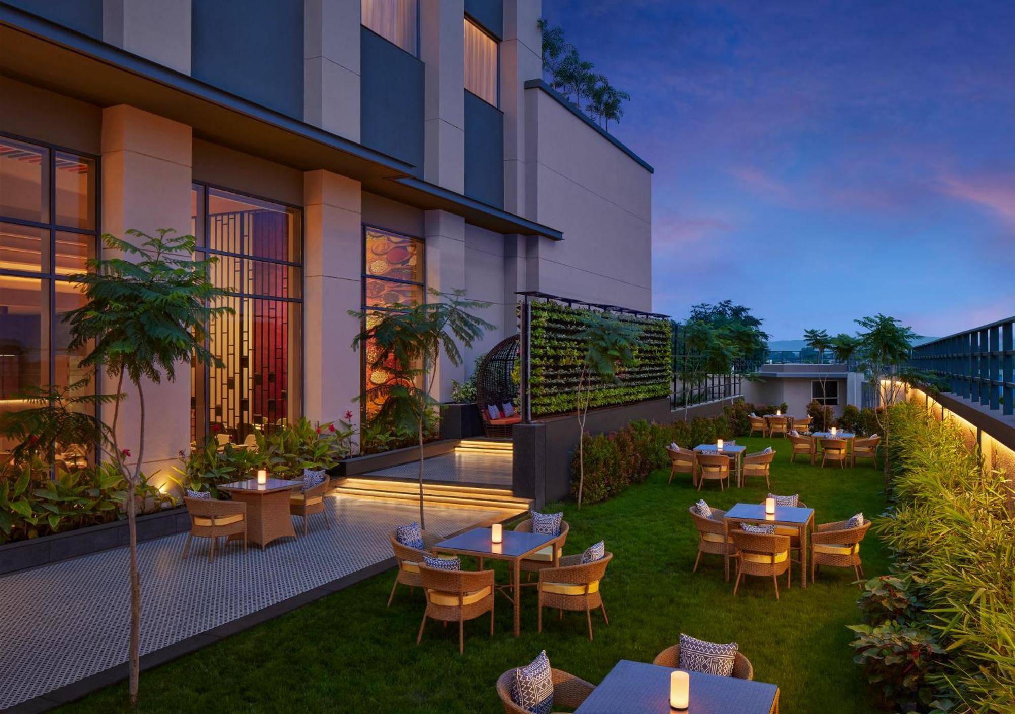 Hyatt Place Aurangabad Airport מראה חיצוני תמונה